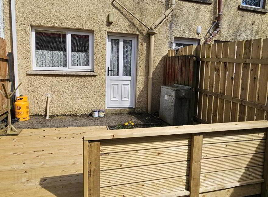 2 Bridge Street, Ballindrait, Lifford, F93D43E