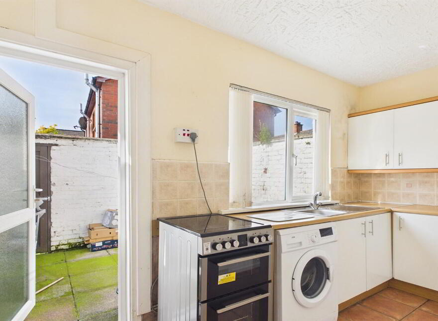 42 Devon Parade, Belfast, BT4 1LT