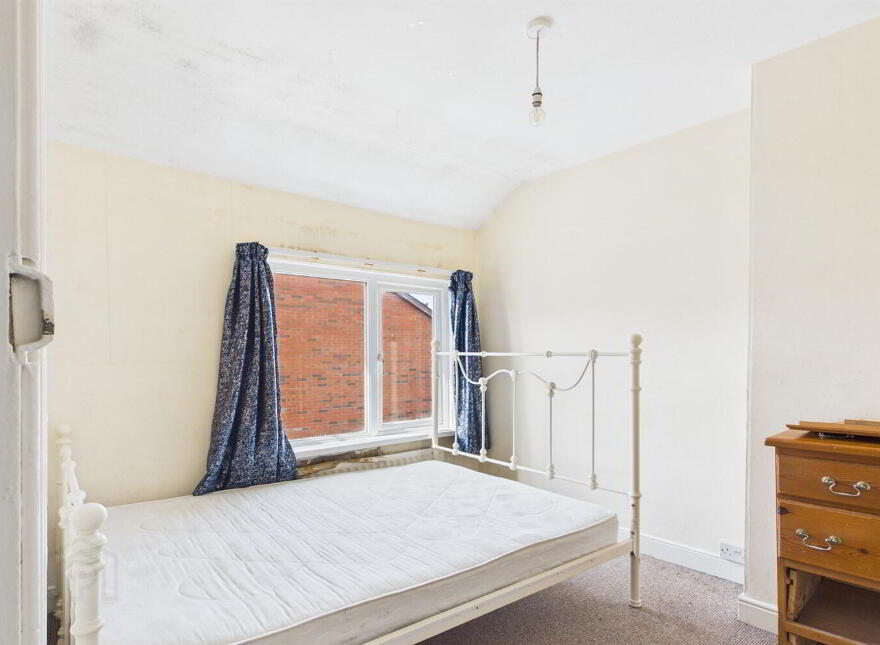 42 Devon Parade, Belfast, BT4 1LT