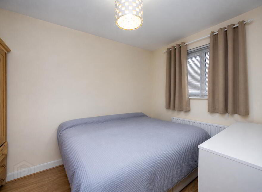 404 College Central, 4 College Avenue, Belfast, BT1 6BB