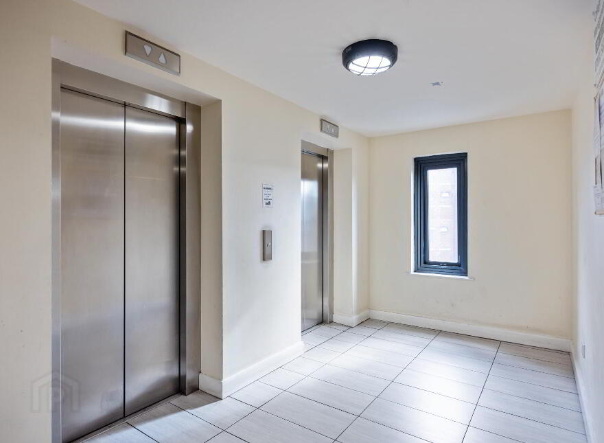 404 College Central, 4 College Avenue, Belfast, BT1 6BB