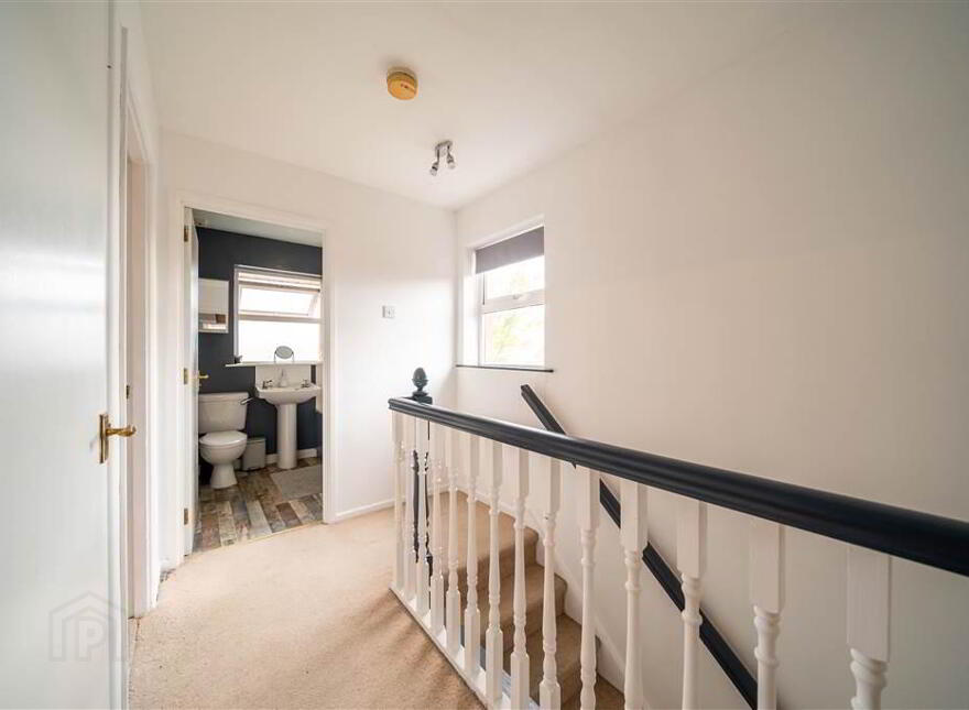 52 Meadowvale Crescent, Bangor, BT19 1HX