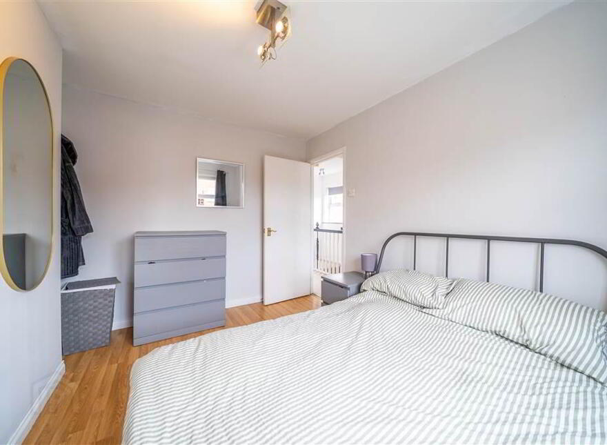 52 Meadowvale Crescent, Bangor, BT19 1HX