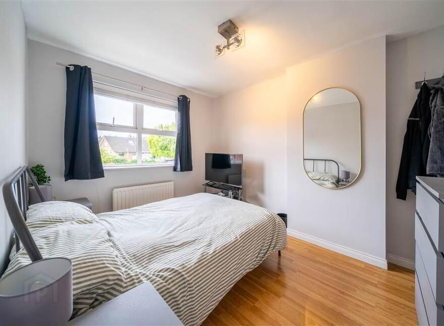 52 Meadowvale Crescent, Bangor, BT19 1HX