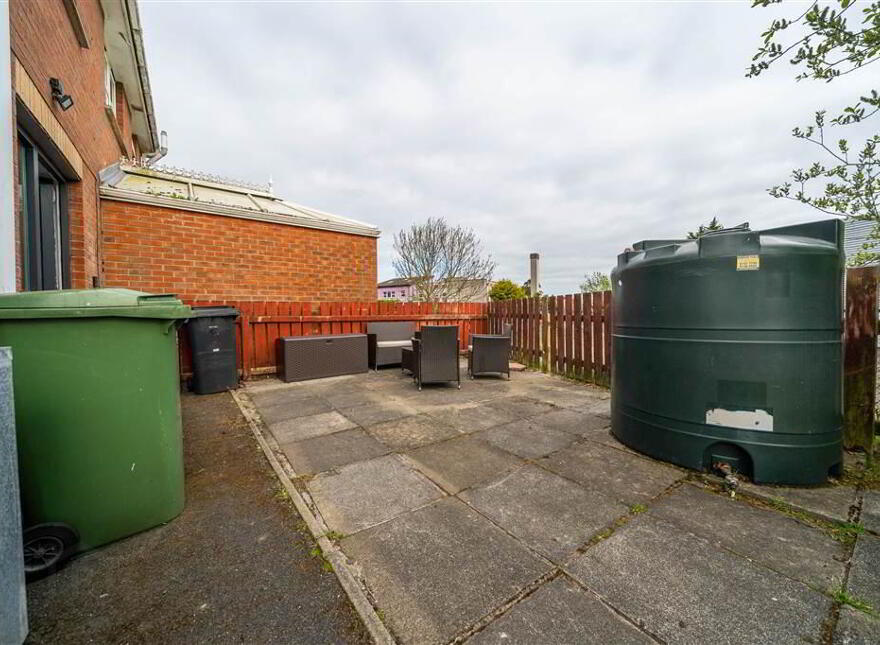 52 Meadowvale Crescent, Bangor, BT19 1HX