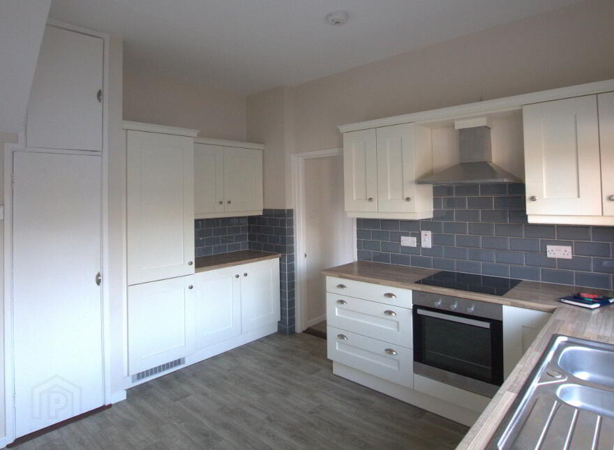 17 Tattymoyle Road, Fintona, BT78 2NR
