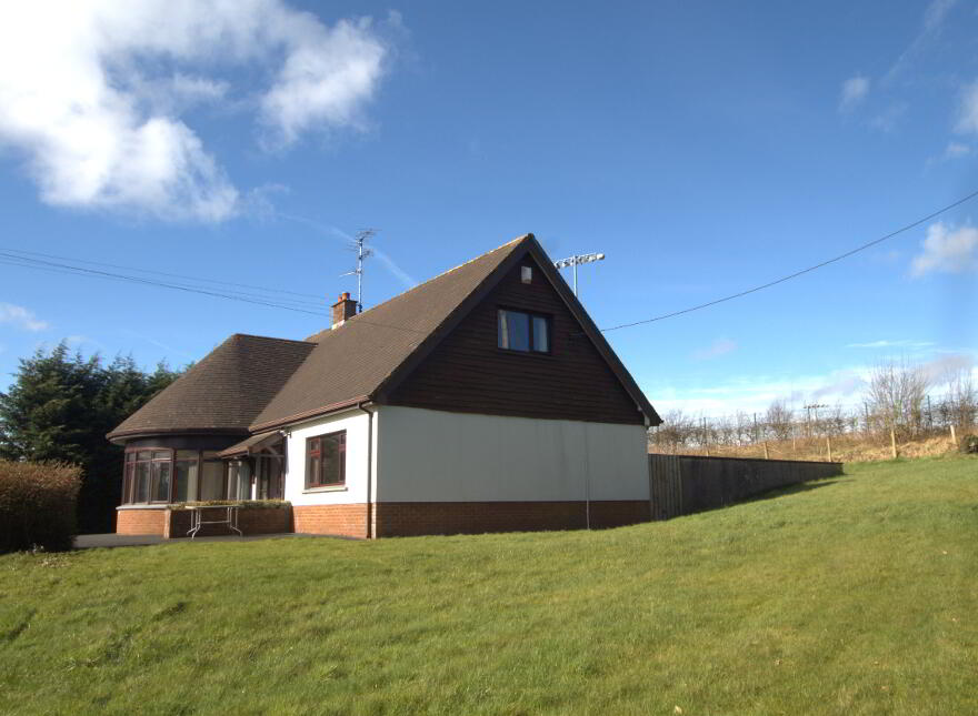 17 Tattymoyle Road, Fintona, BT78 2NR