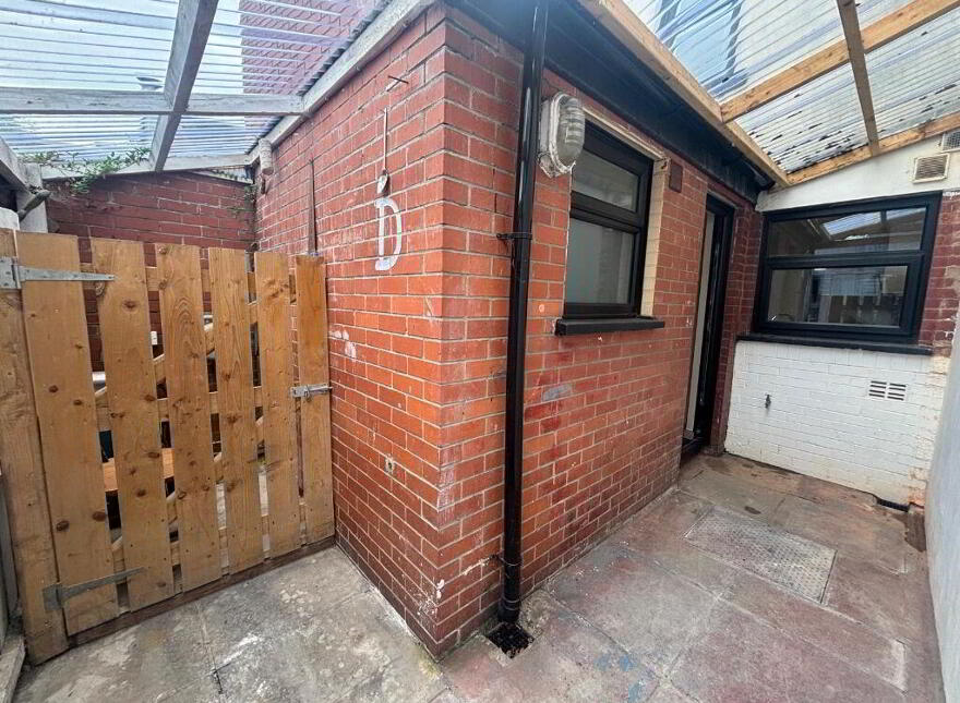 79 Young Street, Lisburn, BT27 5EB