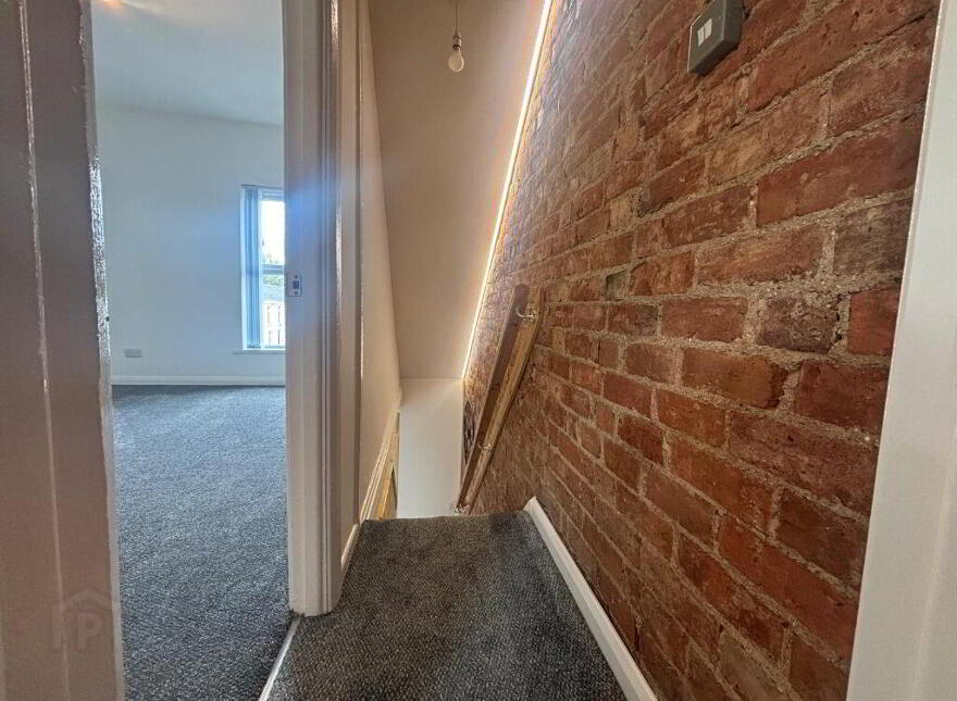 79 Young Street, Lisburn, BT27 5EB