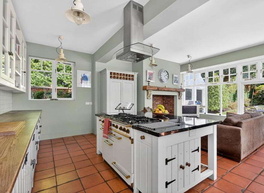 12 Osborne Gardens, Belfast, BT9 6LE