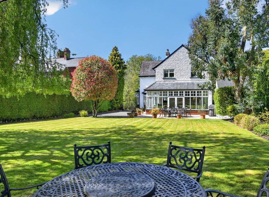 12 Osborne Gardens, Belfast, BT9 6LE