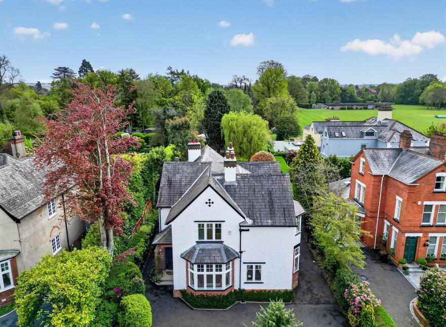 12 Osborne Gardens, Belfast, BT9 6LE