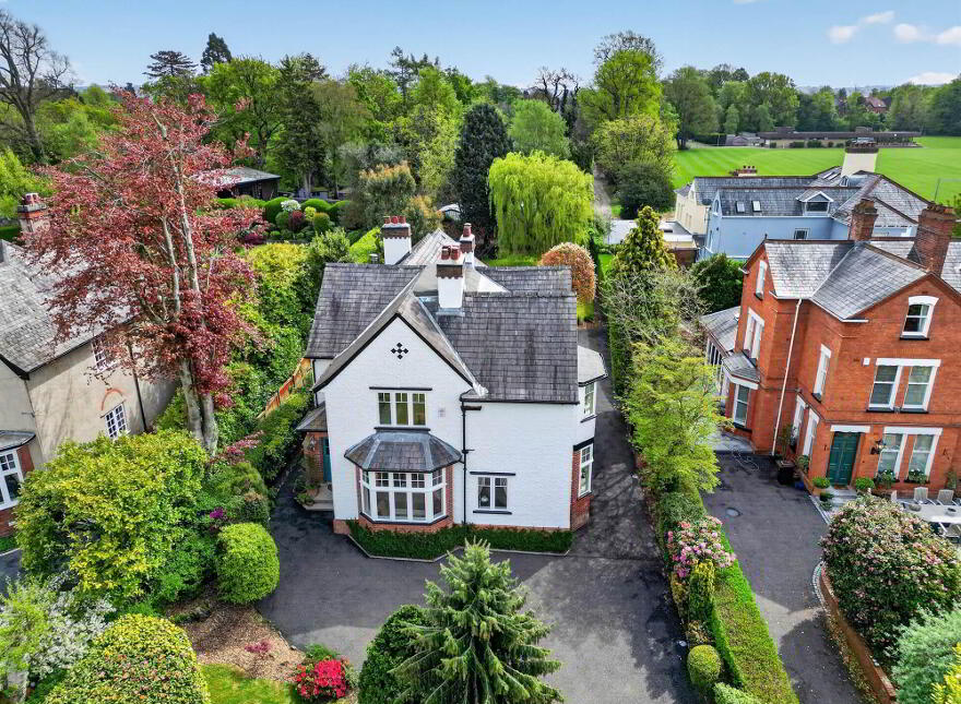 12 Osborne Gardens, Belfast, BT9 6LE