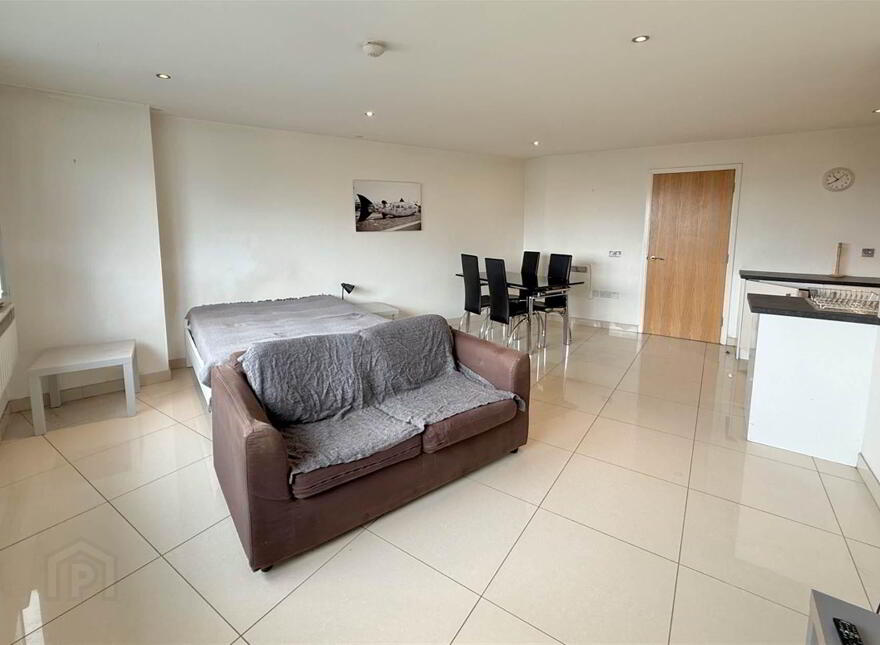 3-05 The Obel, 62 Donegall Quay, Belfast, BT1 3NG