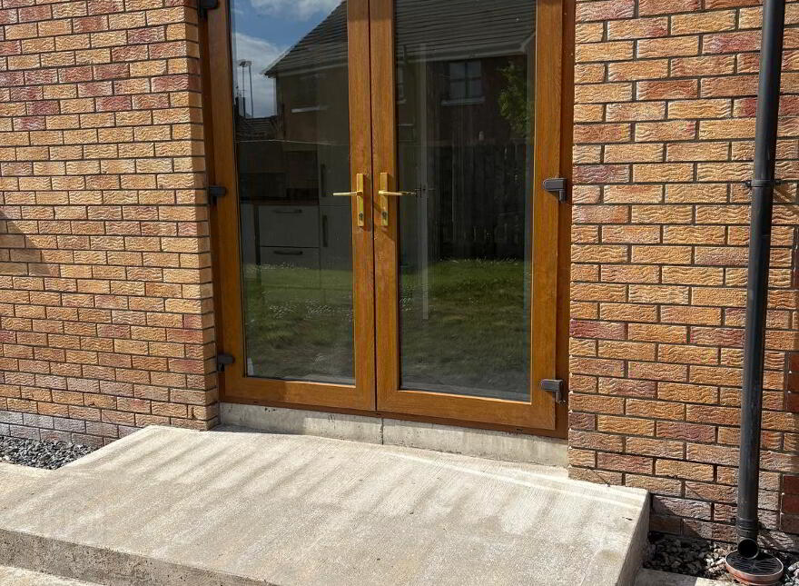 19 Castletown Court, Strabane, BT82 9FZ