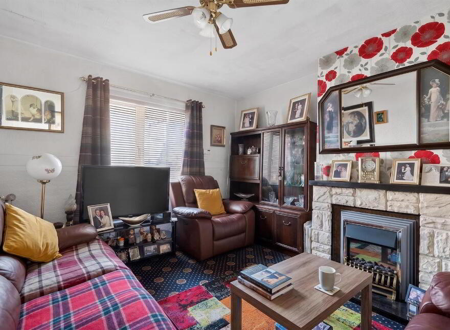 44 Stranmillis Gardens, Belfast, BT9 5AT
