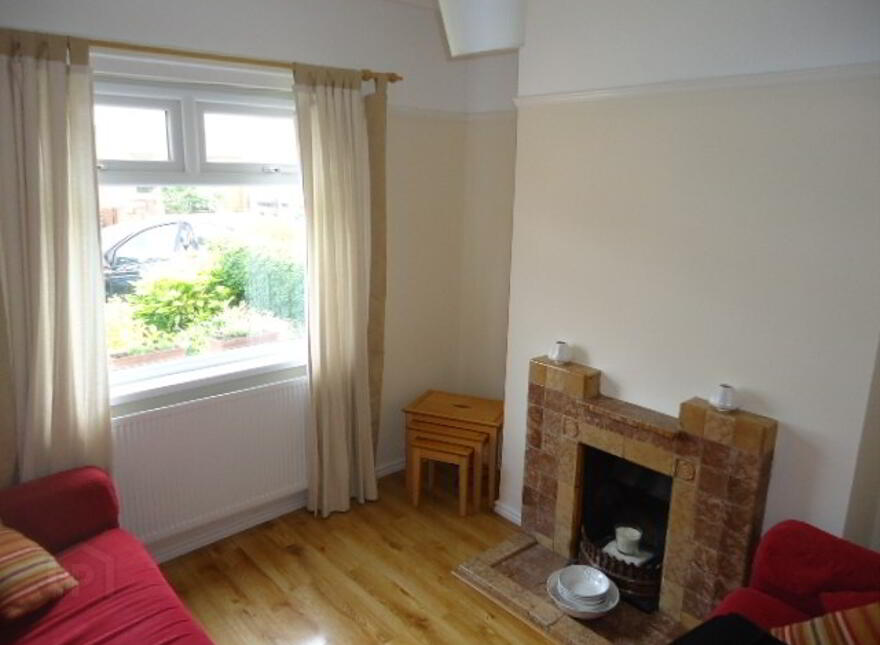 13 Sunnyside Drive, Off Ormeau Road, Belfast, BT7 3DX