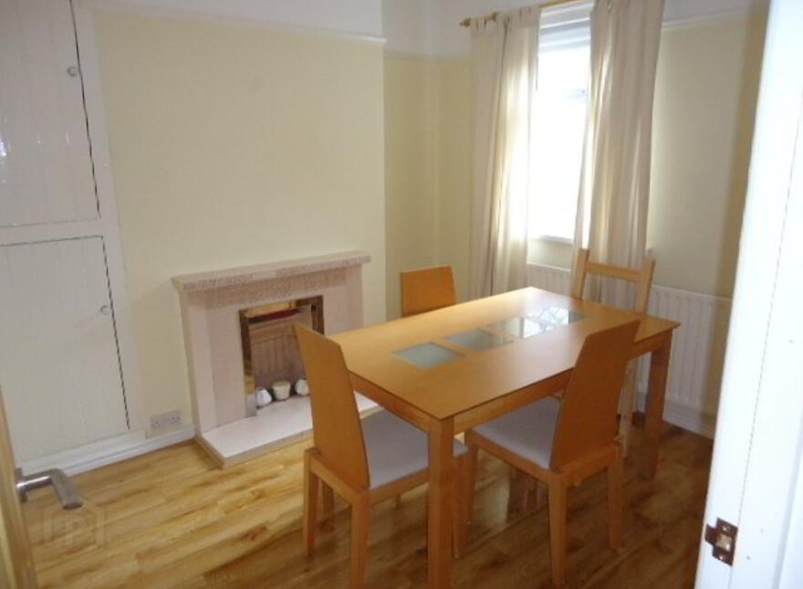 13 Sunnyside Drive, Off Ormeau Road, Belfast, BT7 3DX