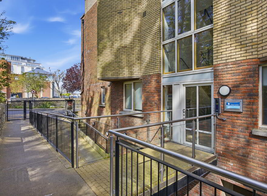 5 Clearwater, Bath Avenue, Malahide, K36EF62