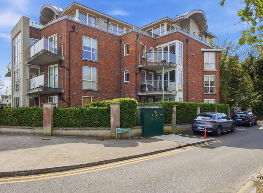 5 Clearwater, Bath Avenue, Malahide, K36EF62