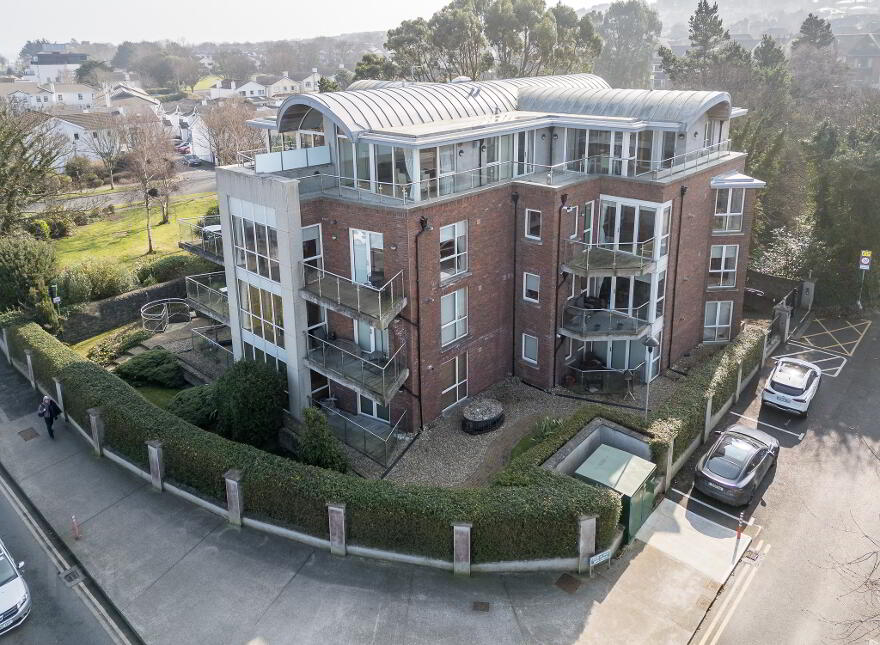 5 Clearwater, Bath Avenue, Malahide, K36EF62