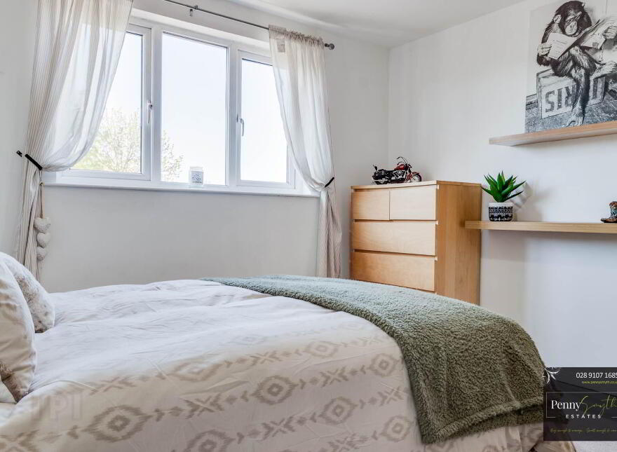 18 Shiralee Drive, Newtownards, BT23 4BA