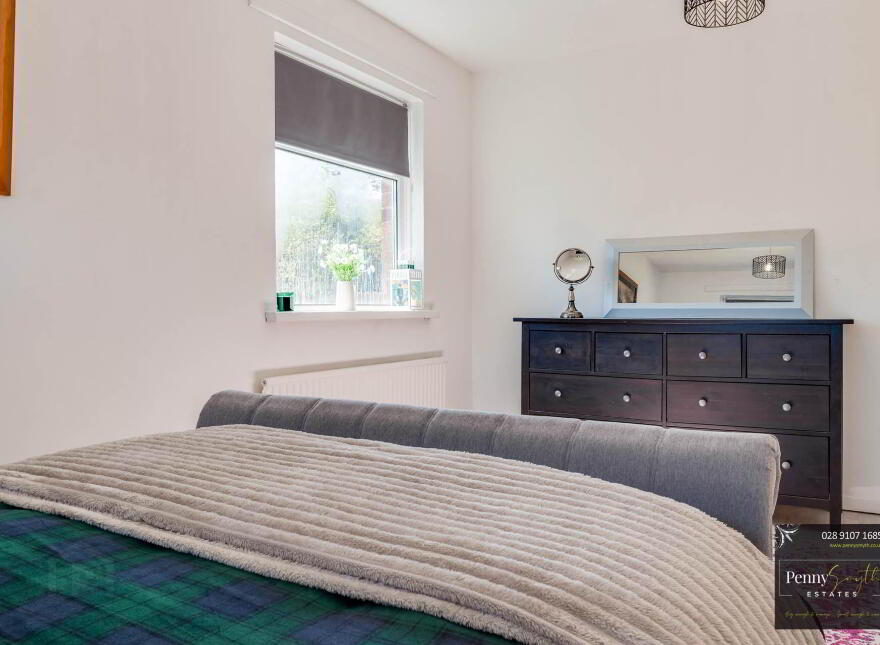 18 Shiralee Drive, Newtownards, BT23 4BA