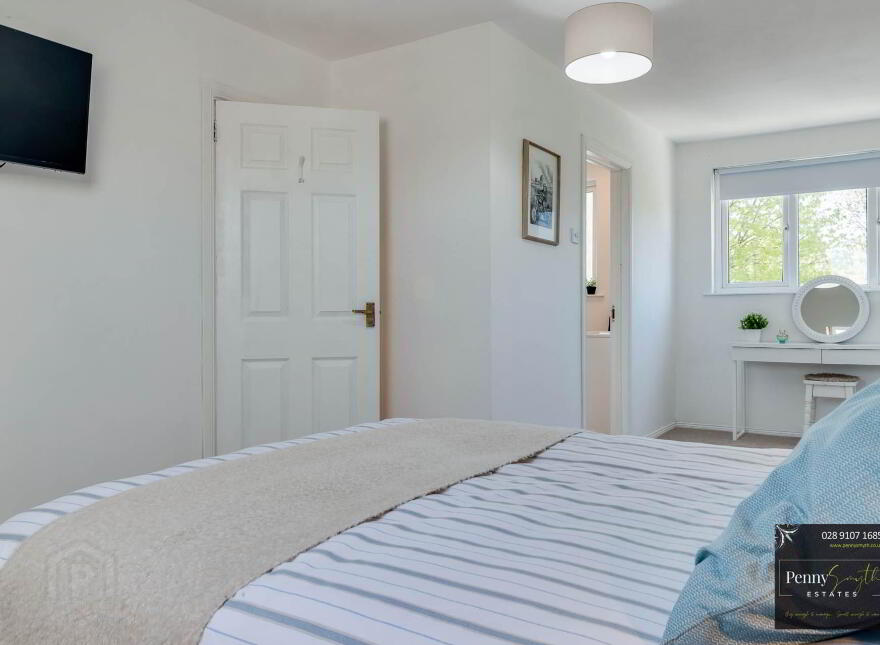 18 Shiralee Drive, Newtownards, BT23 4BA