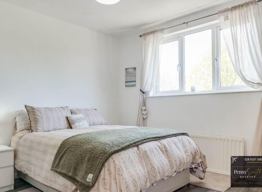 18 Shiralee Drive, Newtownards, BT23 4BA