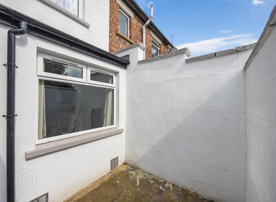 44 Strandburn Street, Belfast, BT4 1LX