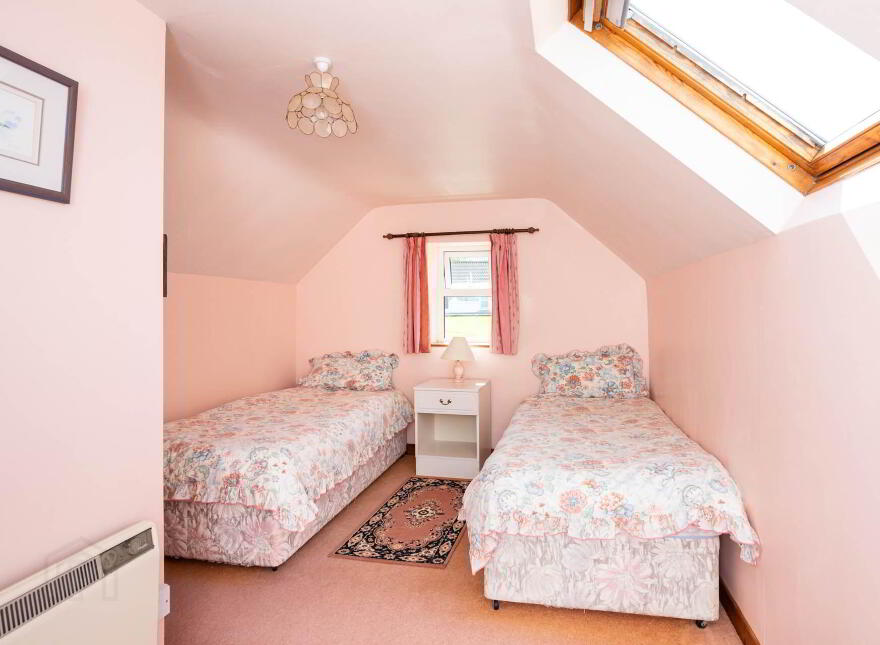 The Boathouse, Woodpoint, Courtmacsherry, P72VA44