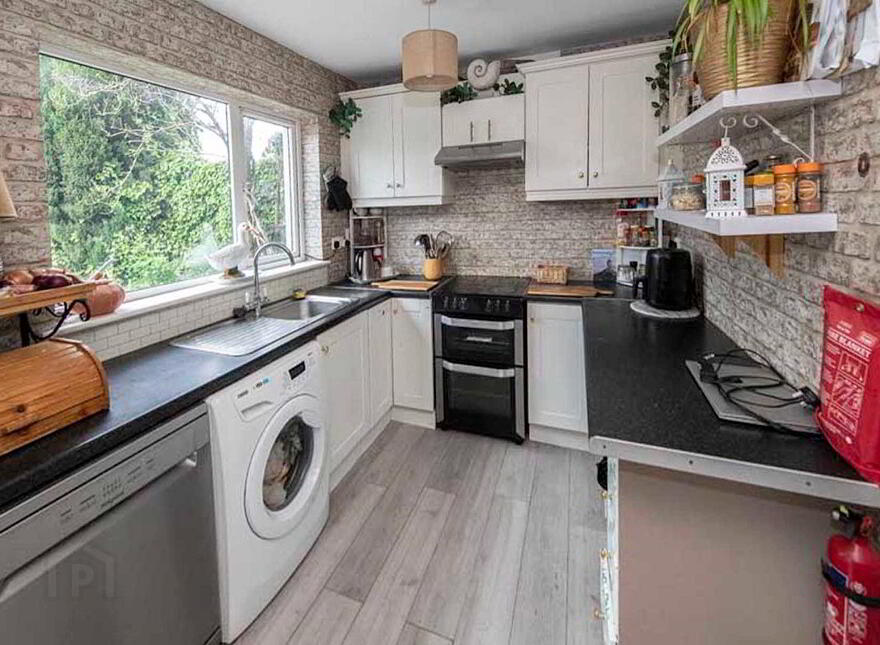 61 Town Court, Dungarvan, X35EY77