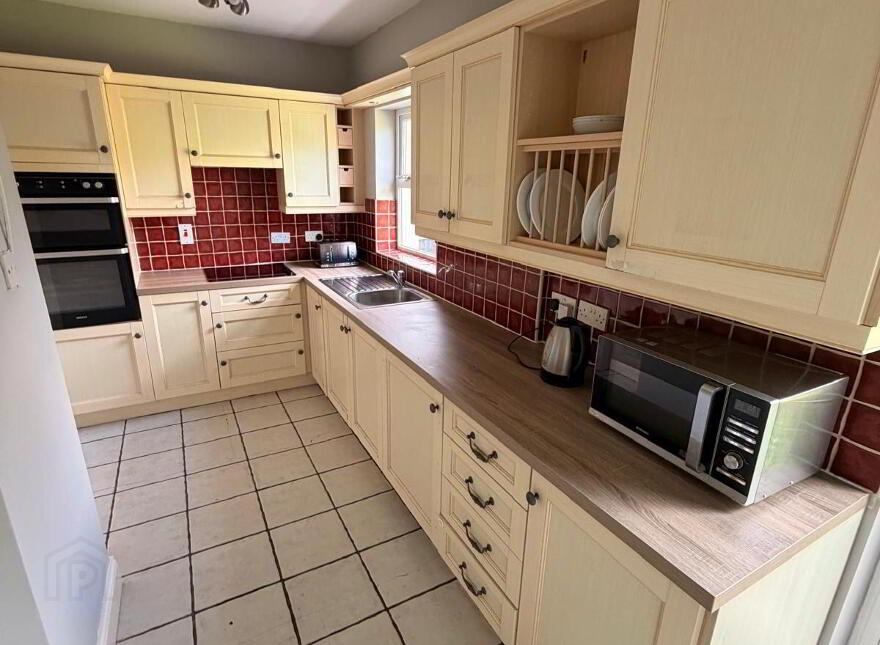 Frieden, Summerville Avenue, South Circular Road, Lim
