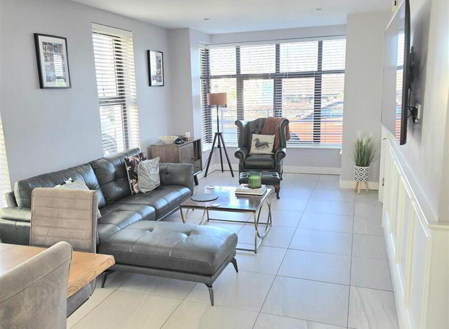 34 Shore Road, Greenisland, Carrickfergus, BT38 8UE