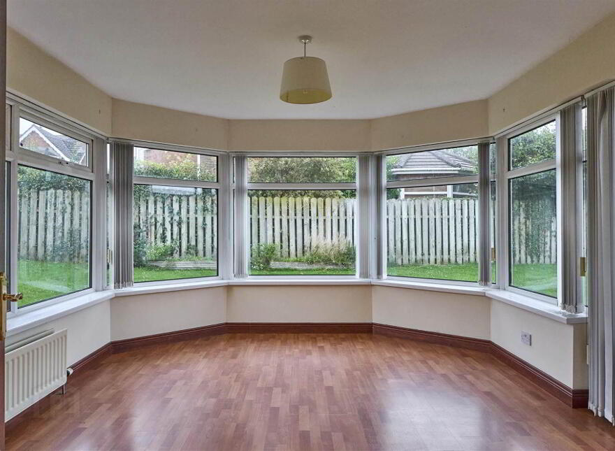 138 Ballycrochan Road, Bangor, BT19 6NT