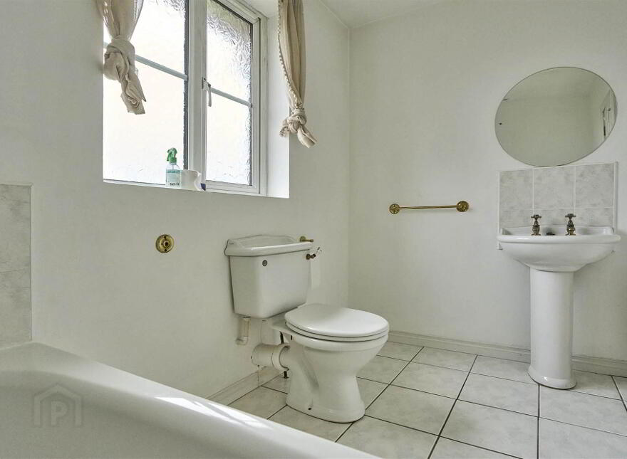 138 Ballycrochan Road, Bangor, BT19 6NT