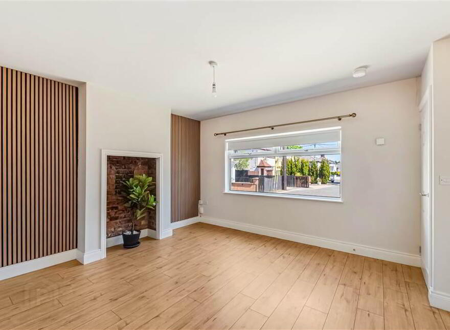 10 Lille Park, Upper Lisburn Road, Belfast, BT10 0LR