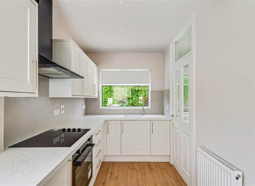 10 Lille Park, Upper Lisburn Road, Belfast, BT10 0LR