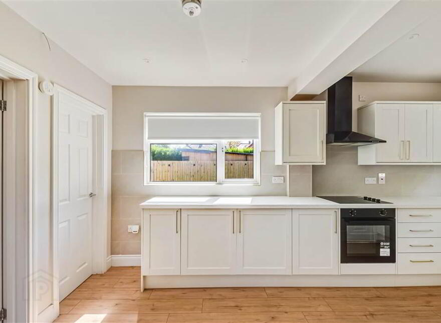 10 Lille Park, Upper Lisburn Road, Belfast, BT10 0LR