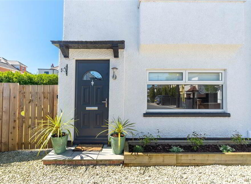 10 Lille Park, Upper Lisburn Road, Belfast, BT10 0LR