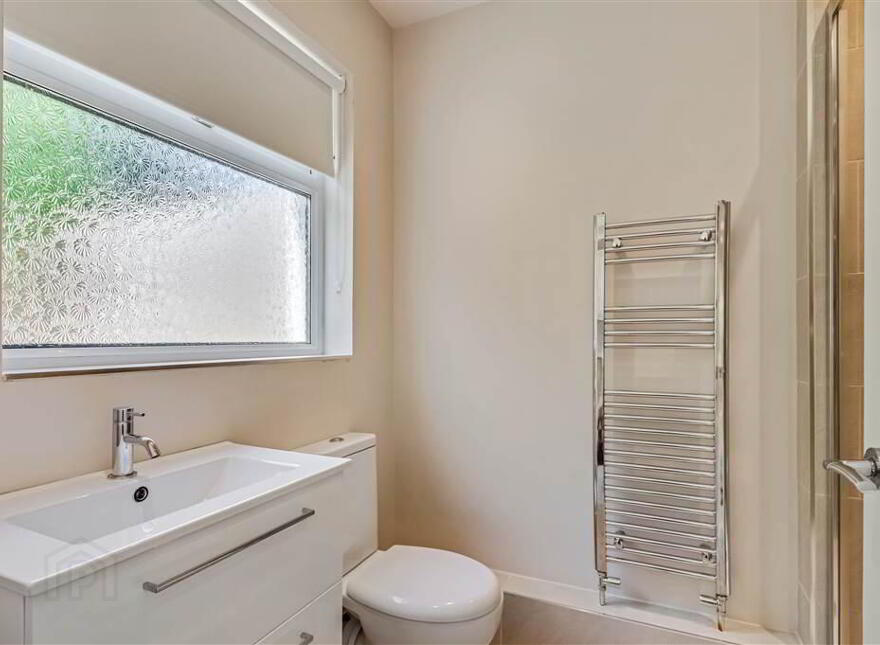 10 Lille Park, Upper Lisburn Road, Belfast, BT10 0LR
