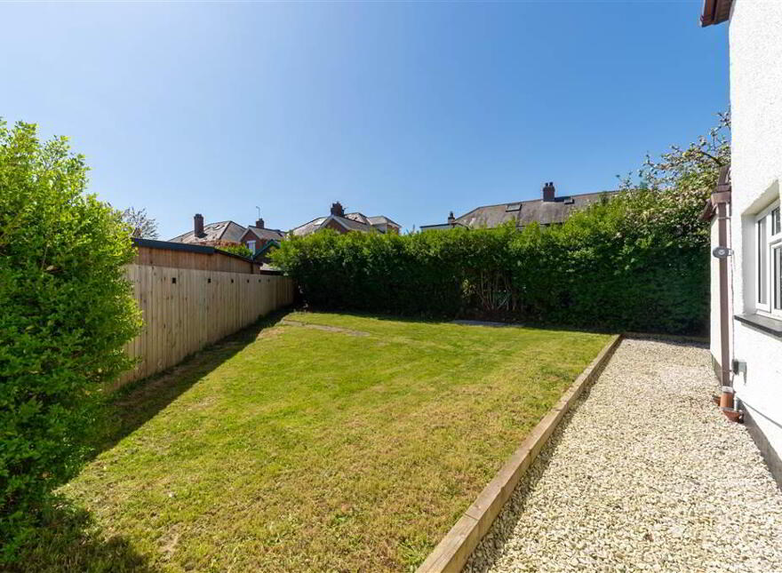 10 Lille Park, Upper Lisburn Road, Belfast, BT10 0LR
