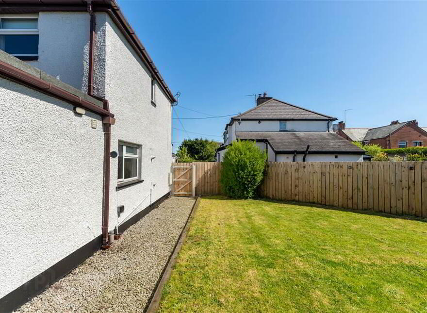 10 Lille Park, Upper Lisburn Road, Belfast, BT10 0LR