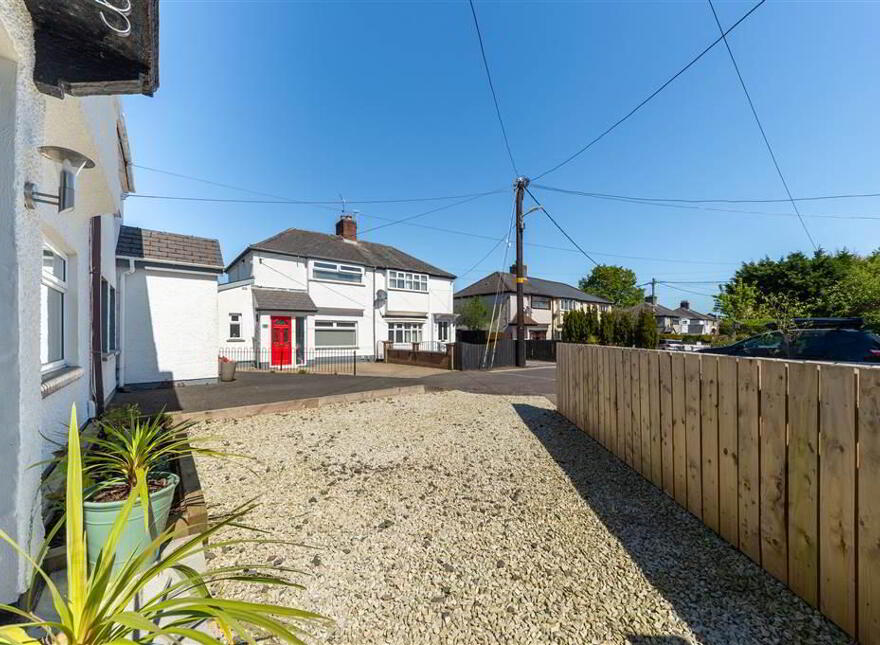 10 Lille Park, Upper Lisburn Road, Belfast, BT10 0LR