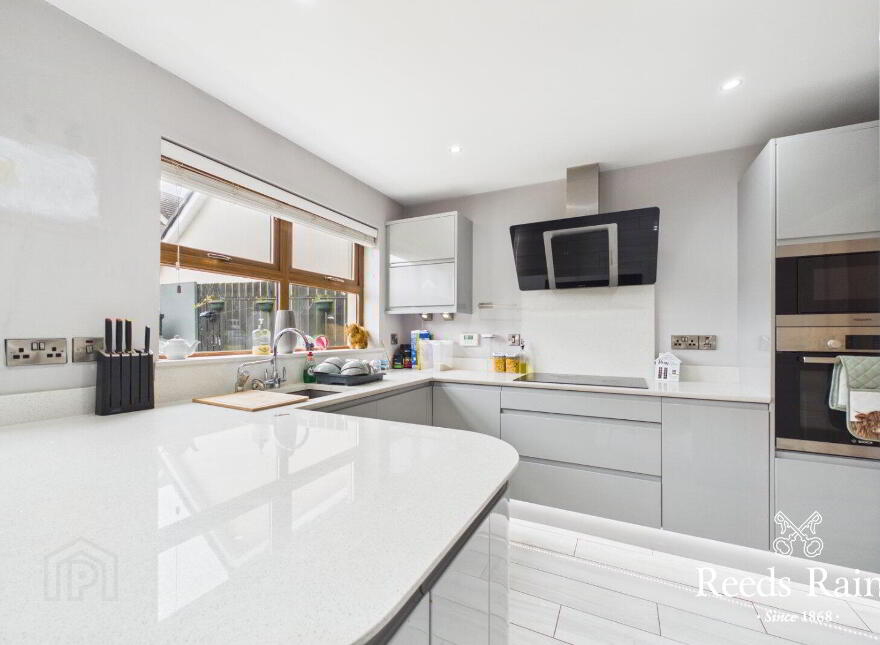 36 Laurel Wood, Ballinderry Lower, Lisburn, BT28 2GQ