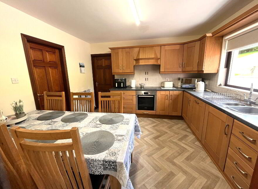 136 Tullyvar Road, Aughnacloy, BT69 6BN