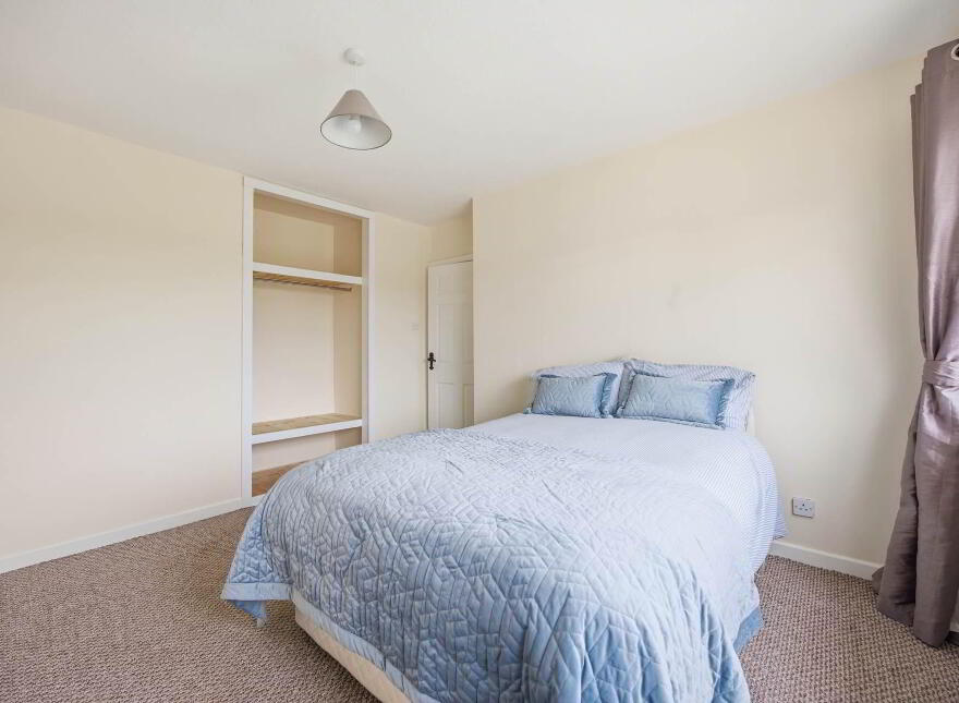 62 Greenpark Rd, Lucan, K78N1W2