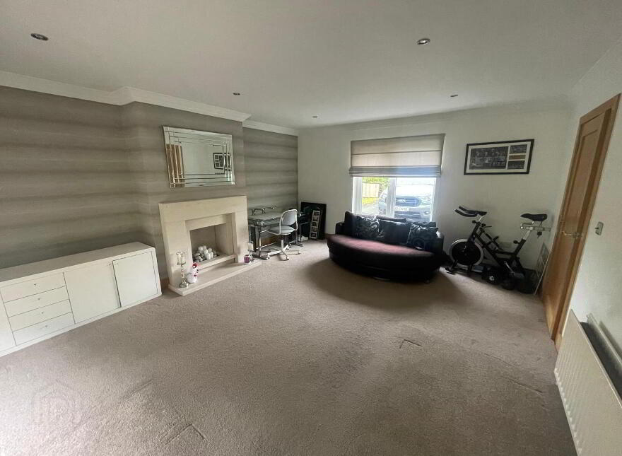 4 Meadowfields, Rylane, P32KT95
