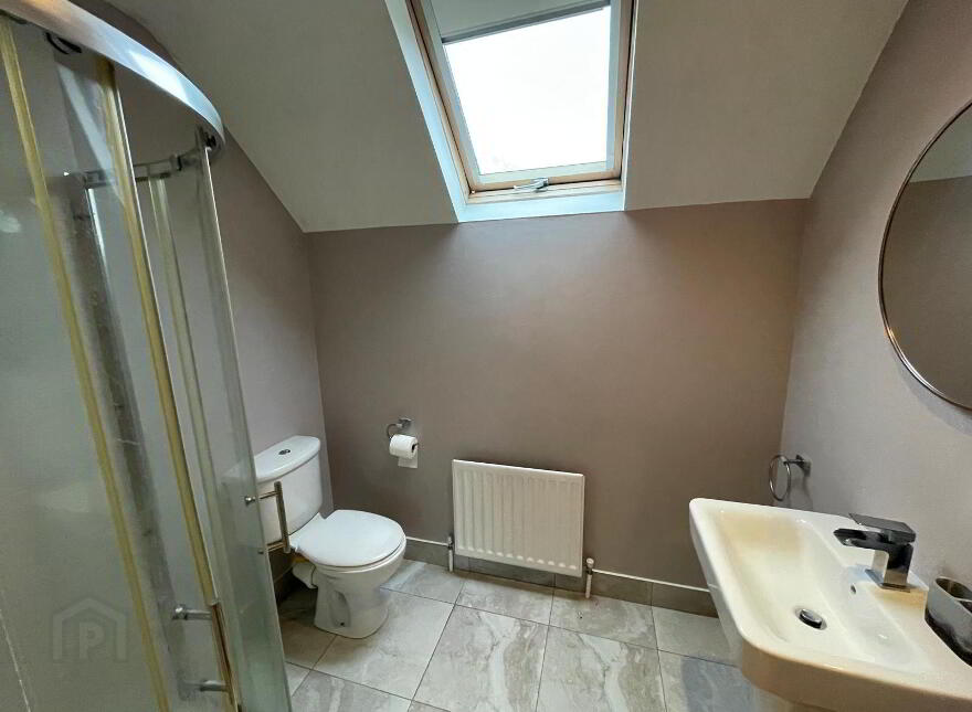 4 Meadowfields, Rylane, P32KT95