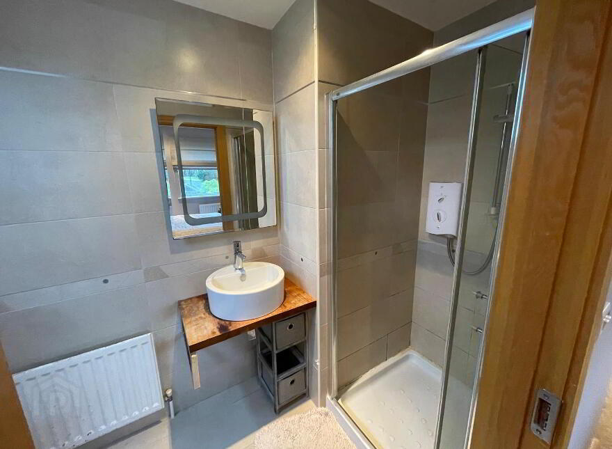 4 Meadowfields, Rylane, P32KT95
